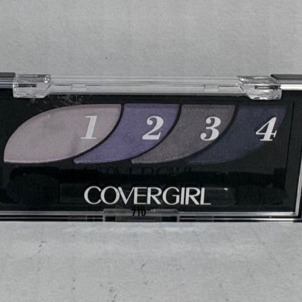 Covergirl Quad Eyeshadow Palette 710 Va-va Violets Eye Shadow Sealed New - Picture 2 of 4